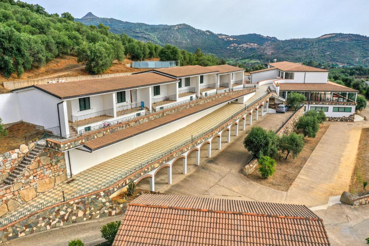 Hotel Is Murtas Jerzu ภายนอก รูปภาพ